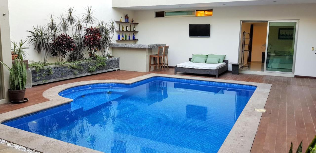 Suites Lagunas Colima Exterior foto